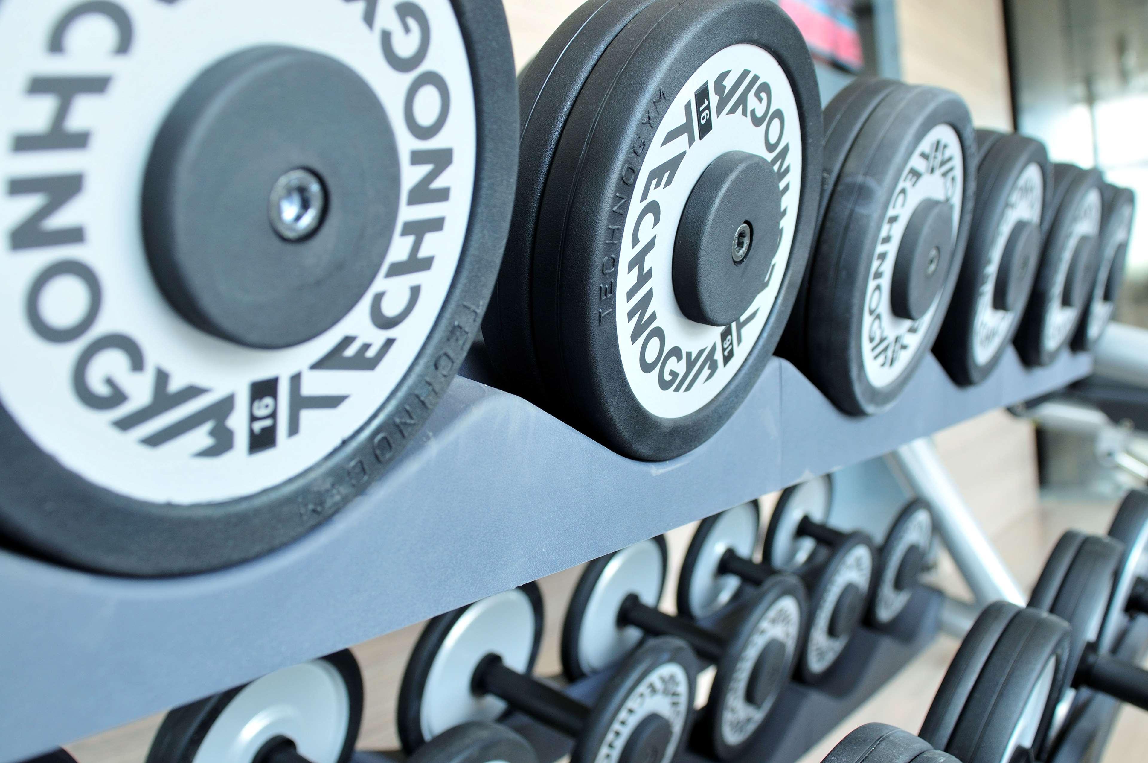 Radisson Blu Residence, Dubai Marina Экстерьер фото Dumbbells